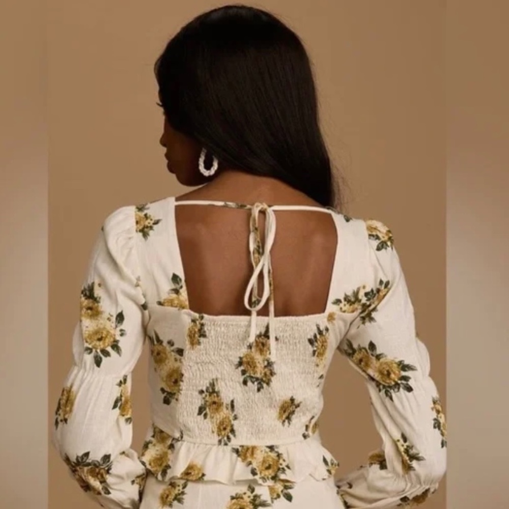 Lulus Spring on by Ivory Floral Print crop top
